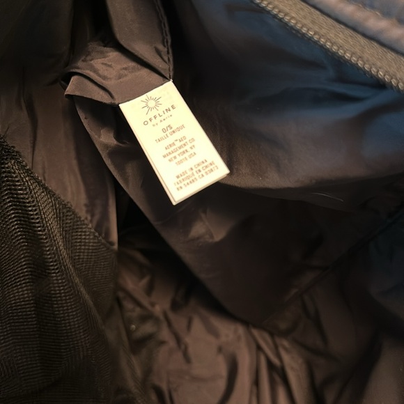 Offline by Aerie Quilted Bag - Picture 6 of 10